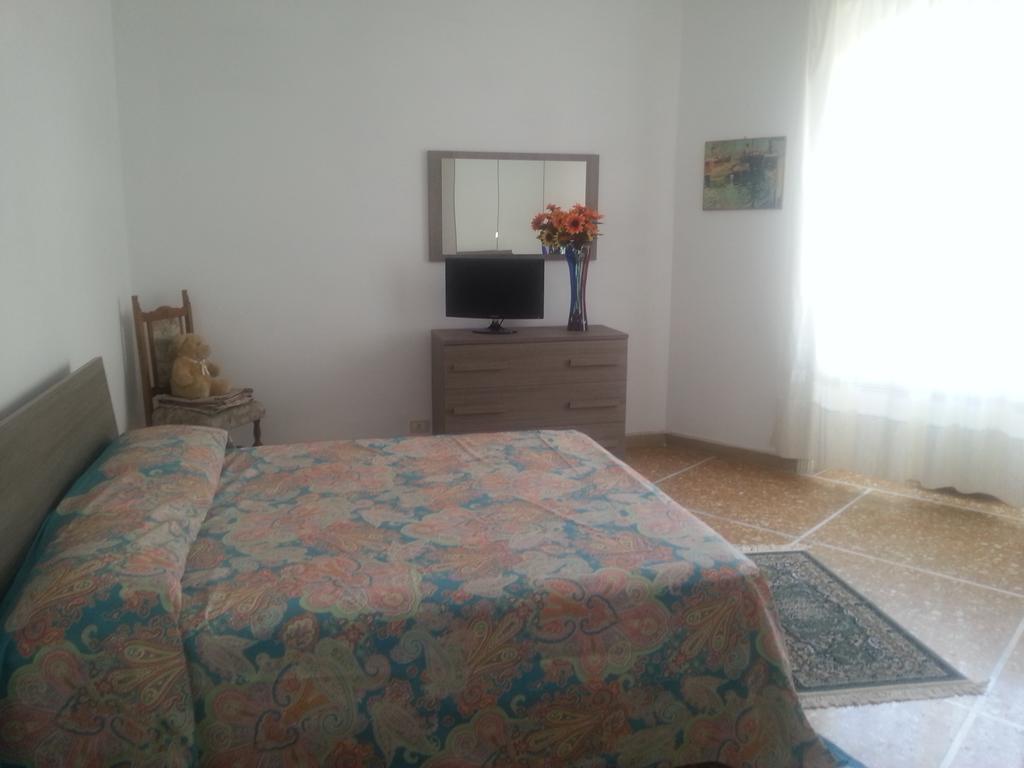 Amico Del Sole Bed & Breakfast Roma Oda fotoğraf