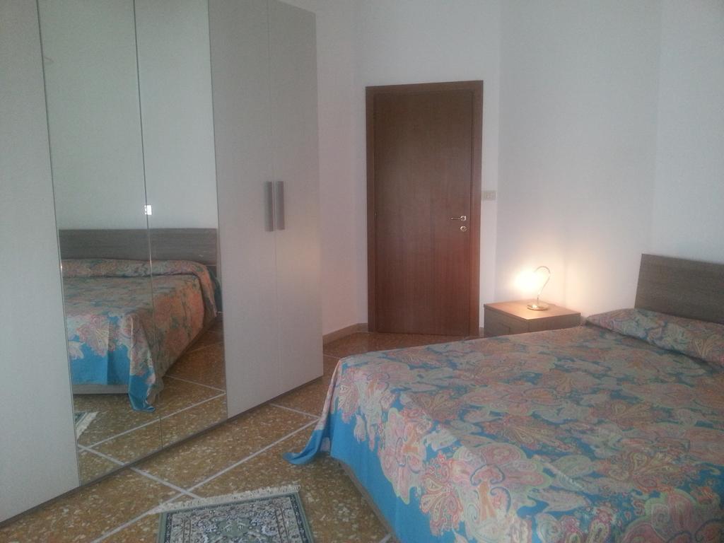 Amico Del Sole Bed & Breakfast Roma Oda fotoğraf